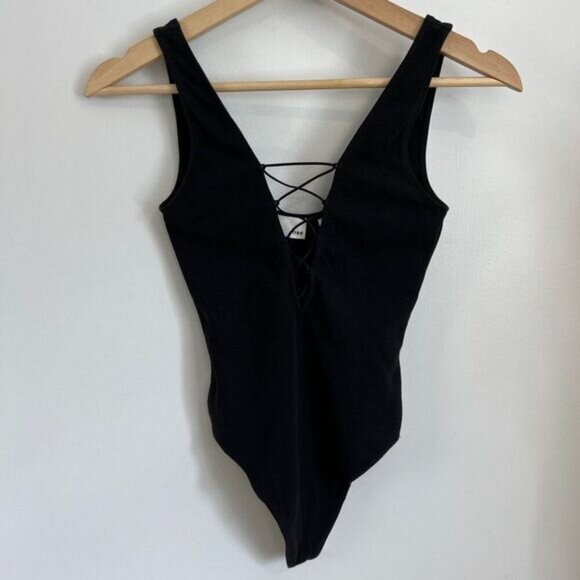 Wilfred Free Women's Size XS Black One Piece Sleeveless Bodysuit Shapewear Criss - Picture 11 of 11